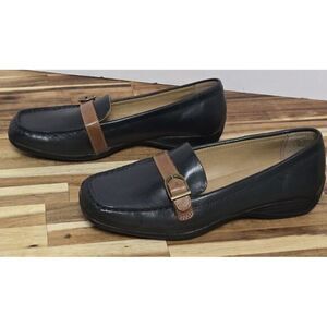 Array Windsor Women's Black Leather Loafers Size 8M‎